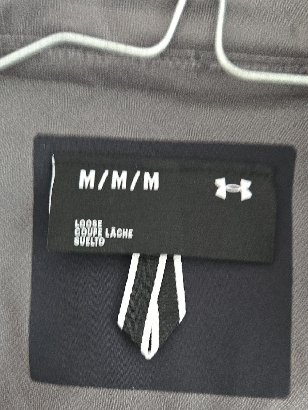Under Armour Women's Black Lightweight Utility Jacket - Picture 4 of 5